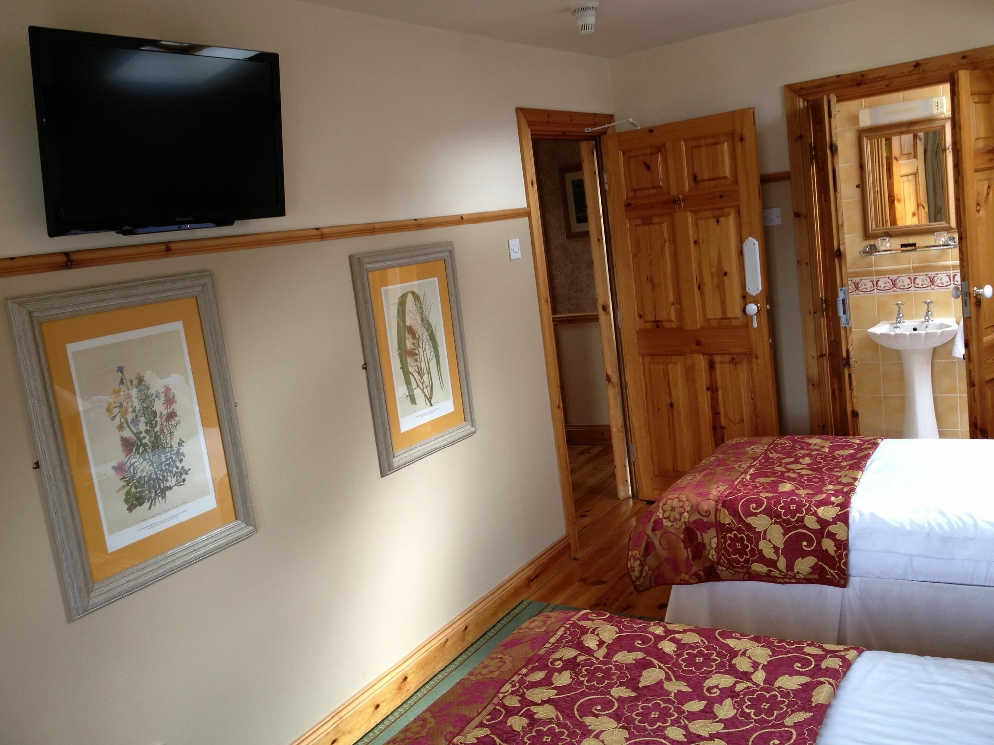 Copper Kettle Bed and breakfast 4*